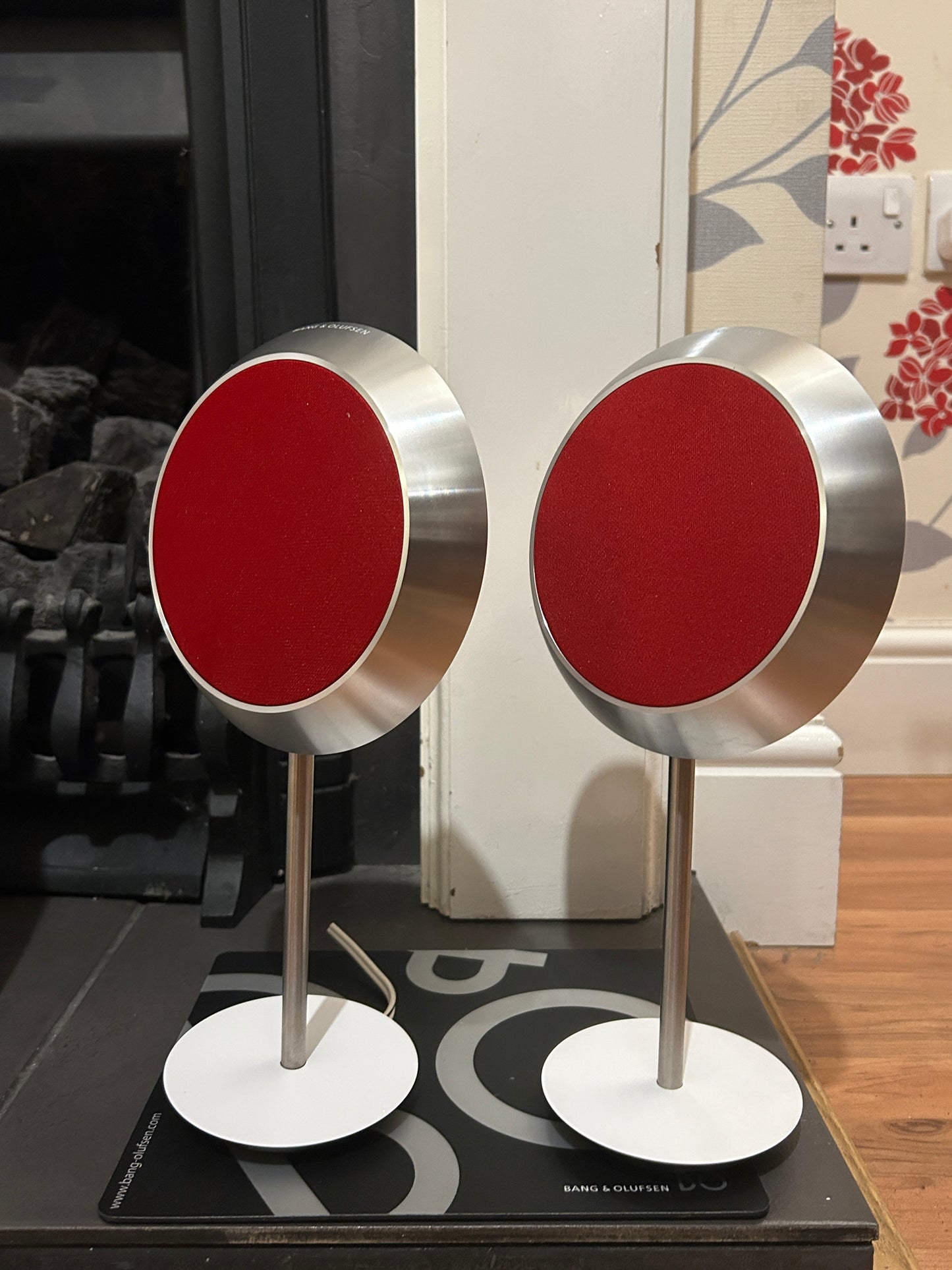 Bang and Olufsen B&O Beolab 14 4.1 surround Theatre speaker